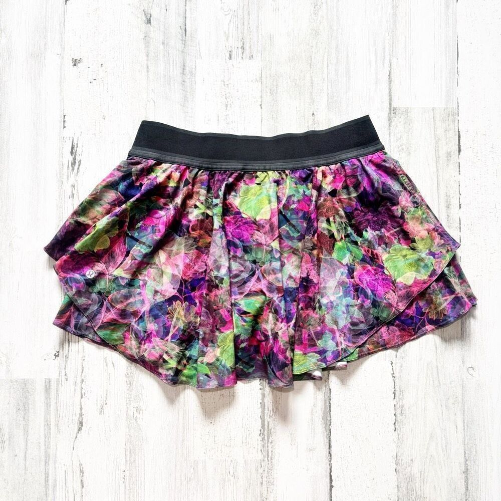 Lululemon Court Rival High-Rise skirt in the "Vivid Floral Tone Multi Size 12